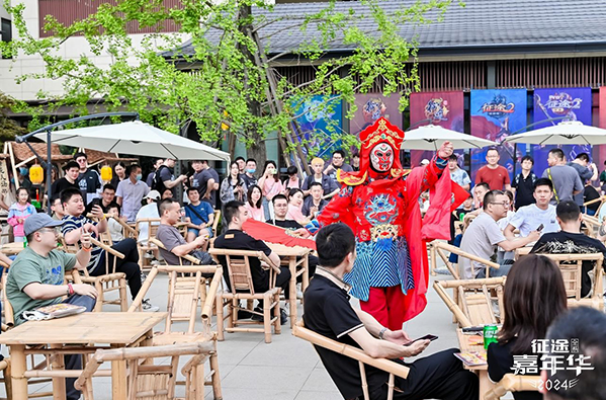 024征途嘉年华点亮成都，游戏助推地方文旅产业发展"